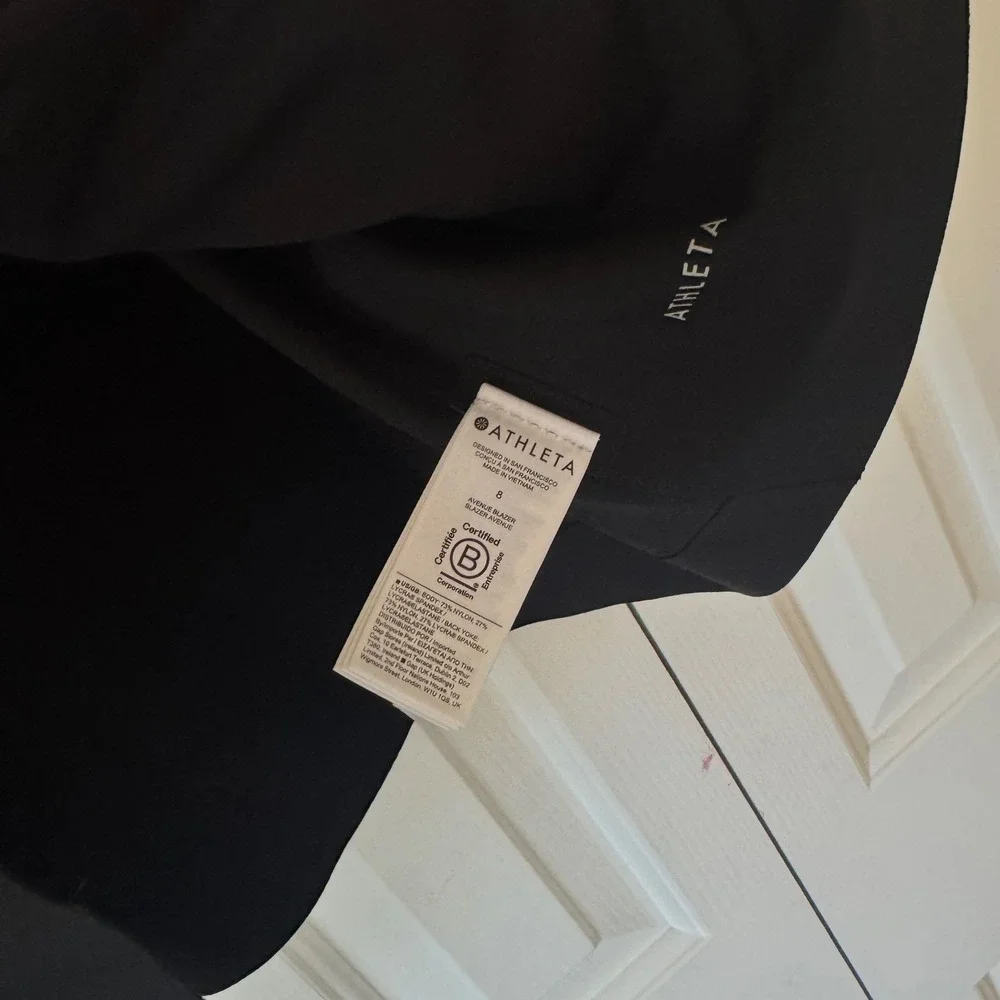 Athleta avenue blazer